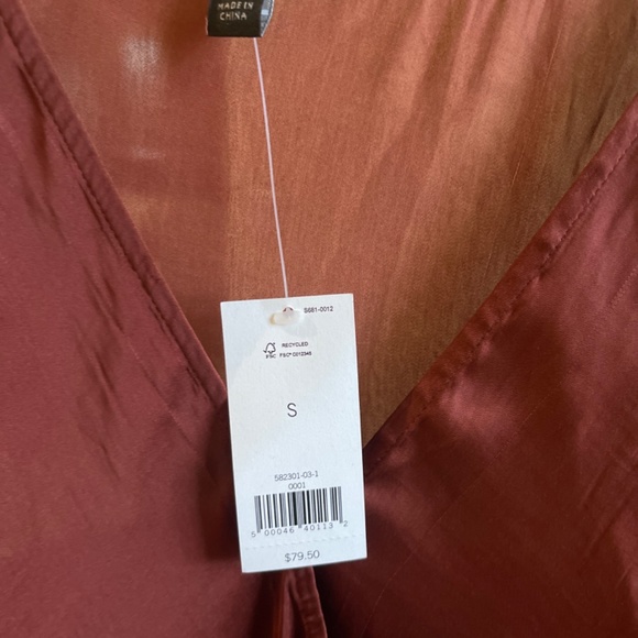Banana republic blouse, new with tags - Picture 2 of 3